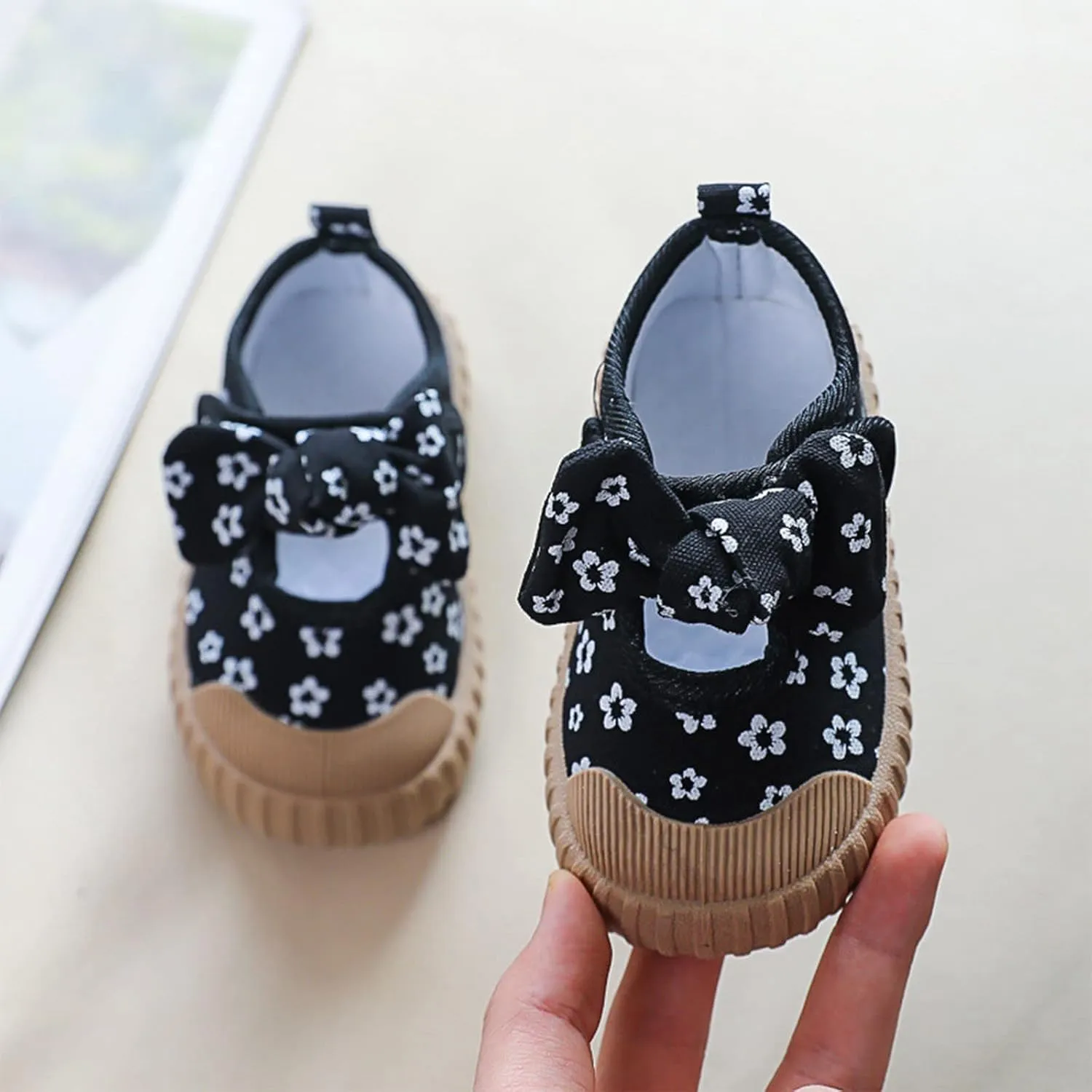 Baby Girl Shoes Soft Sole Floral Bow Comfortable Breathable Shoes Newborn Infant Mary Jane Flats Baptism Shoes (Black, 18-24Months)