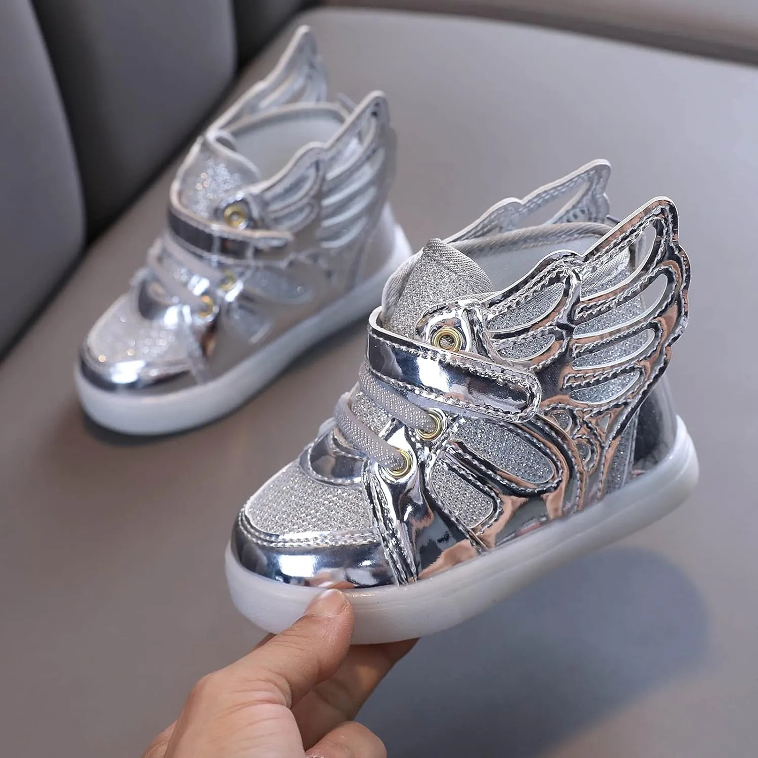 Baby Girls Led Light Sneakers Bling Luminous Sport Shoes Mesh Breathable Shiny Tennis Shoes with Angel ings