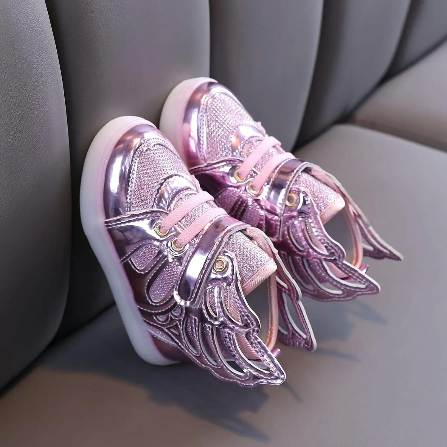Baby Girls Led Light Sneakers Bling Luminous Sport Shoes Mesh Breathable Shiny Tennis Shoes with Angel ings