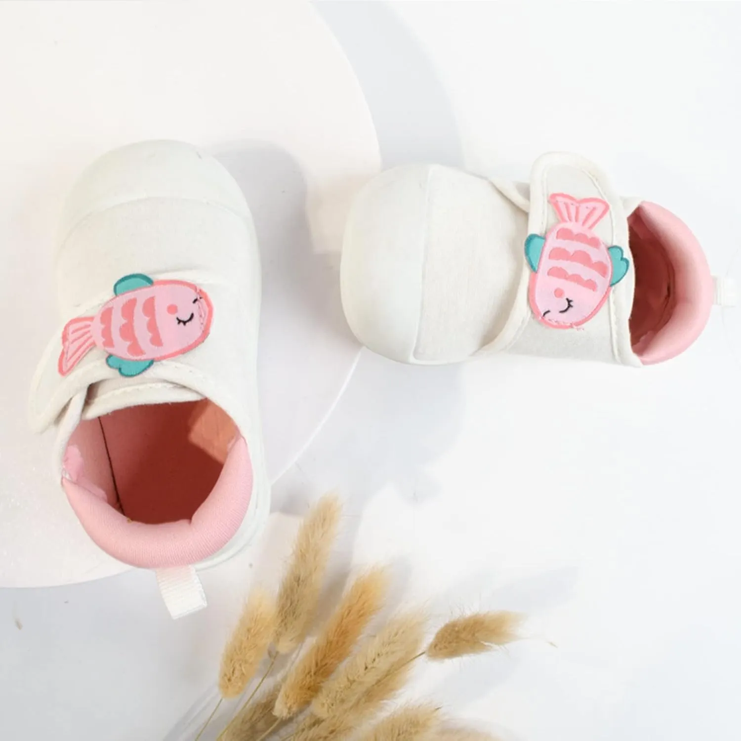Baby Shoes Soft Bottom Breathable Children Cartoon Light Casual Children Shoes Girls Shoes Size 4