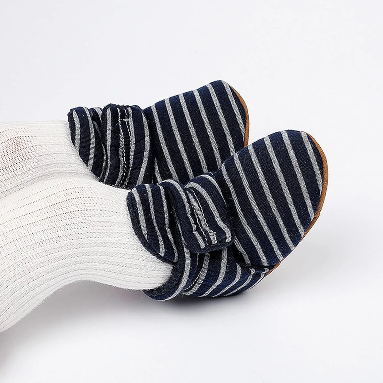 EnJoCho Toddler Winter Warm Cozy Prewalker Socks Baby Cotton Booties Newborn Soft Sole Infant Fleece Boots Non-Slip Crib Shoes