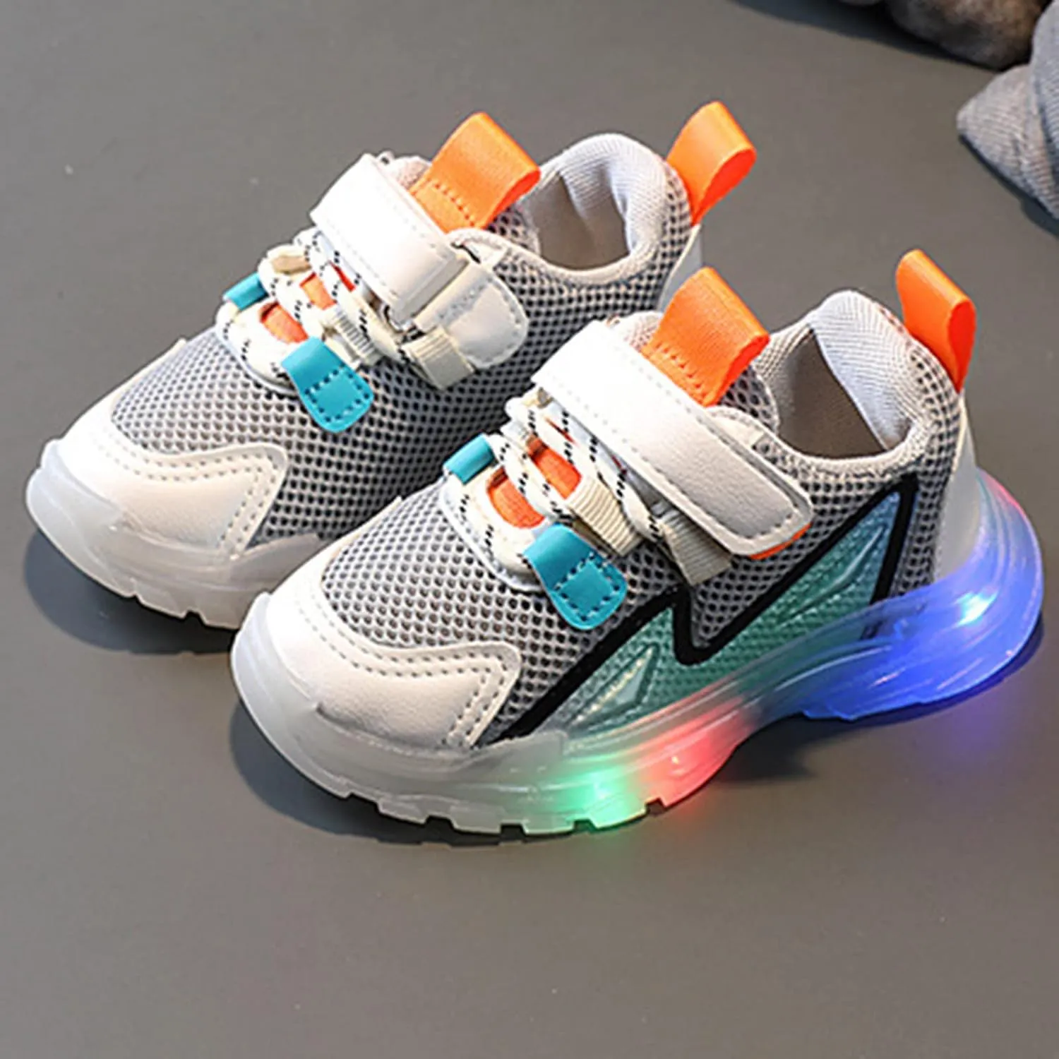 Fashion Light On LED Baby Shoes Casual Children Shoes Multiple Colors Soft Sole Kids Toddler Girl Tennis Shoes Size 9
