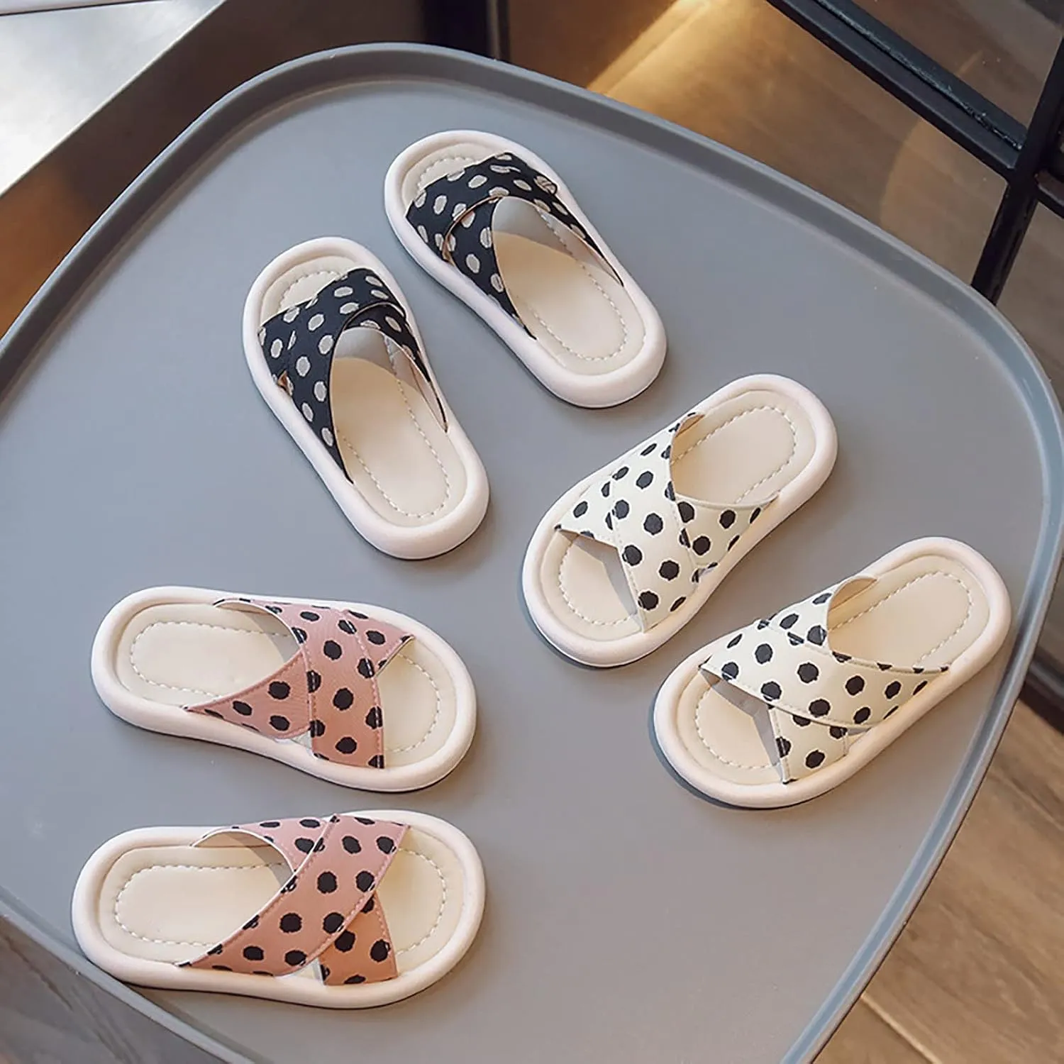 Girls Polka Dot Slides Soft Sole Anti Slip Open Toe Beach Swim Pool Water Sandals Kids Fashion Outdoor Walking Shoes