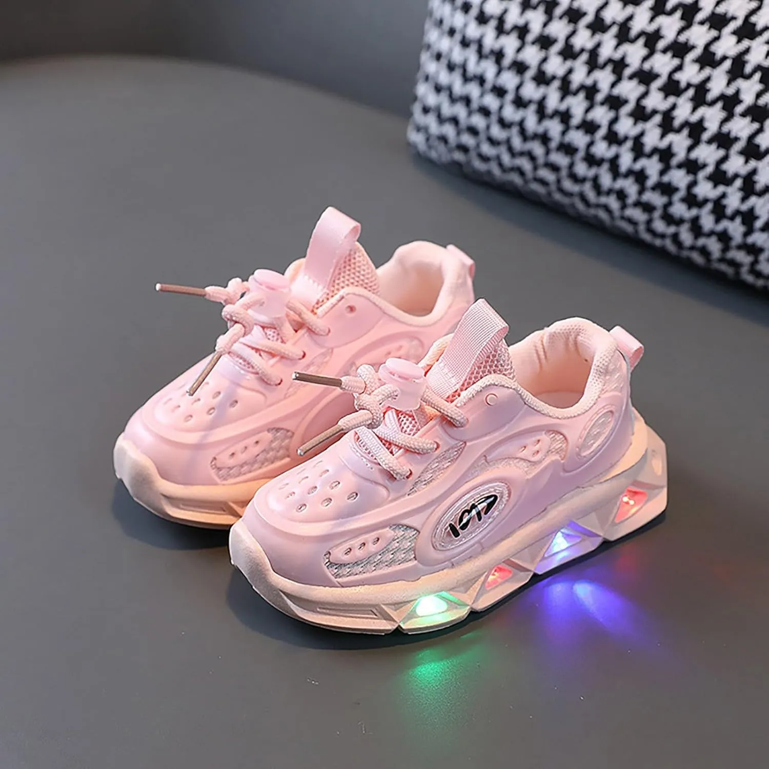 Light Up Toddler Boys Shoes LED Luminous Sport Sneaker, Little Fashion Cute Soft Sole Girls Shoes Luminous Shoes