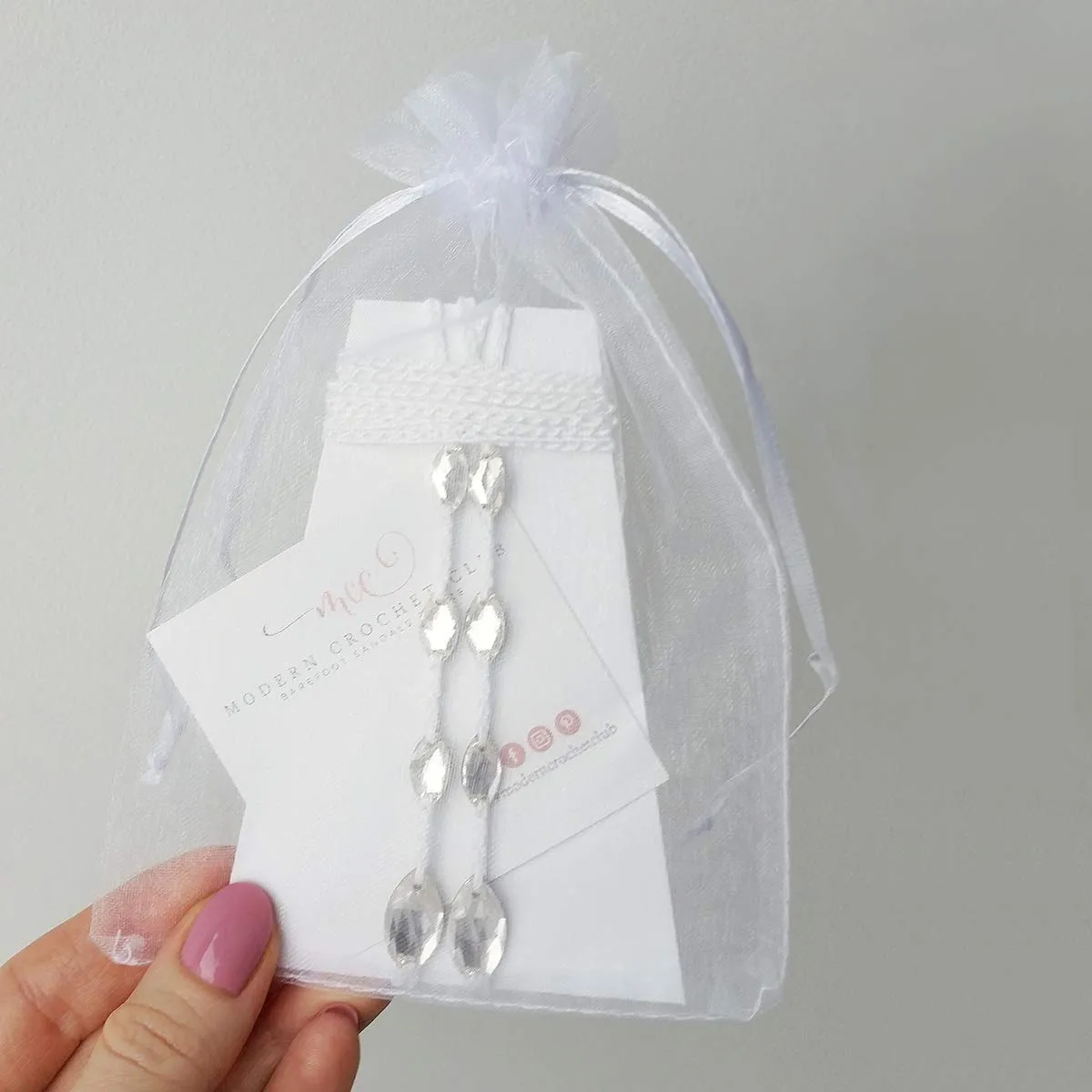 Simple Baby Girl Barefoot Sandals Foot Jewelry, Beach Wedding Shoes, Flower Girl Gift, First Birthday Shoes, Summer Christening Shoes, Baby Sandals (Baby size 5-10 White & Crystal)