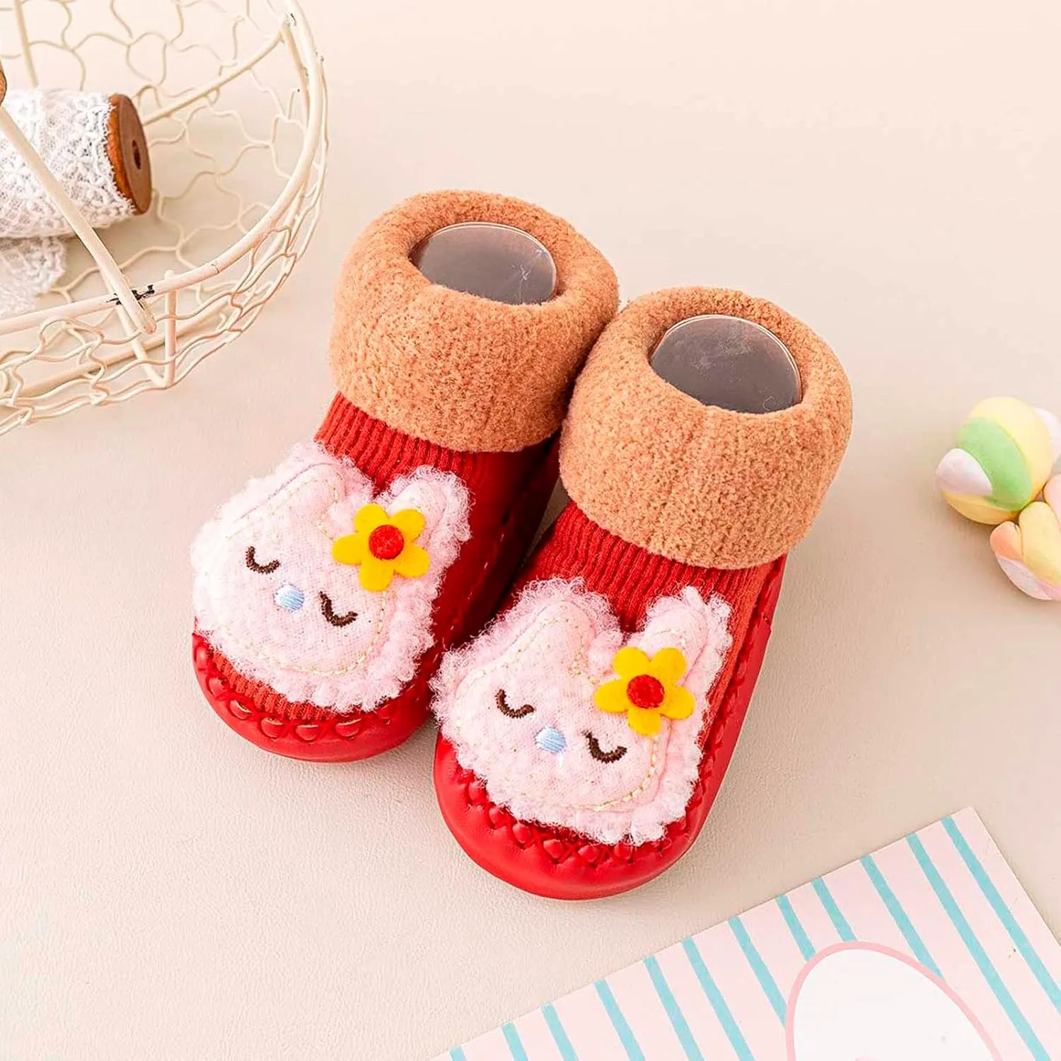 Toddler Shoes Size 3 Girls Autumn and Winter Comfortable Baby Toddler Shoes Cute Cartoon Pattern Rabbit Bear Carrot Children Cotton Warm Breathable Floor Breathable Baby Shoe