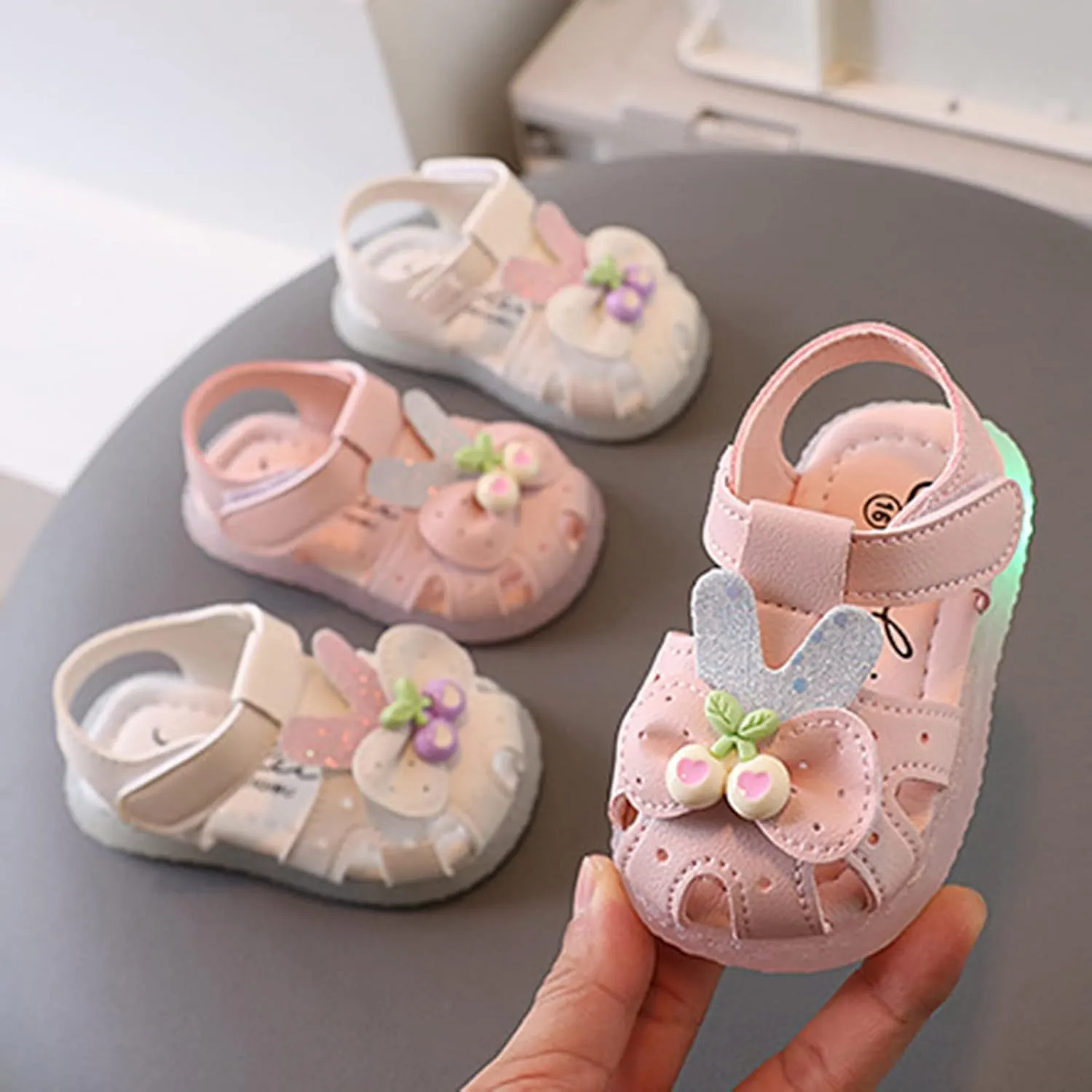 Water Socks Kids Children Shoes Flat Comfortable Soft Sandals Soft Sole Toddler Shoes Baotou Water Shows for Kids